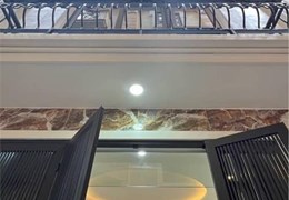 Bán nhà hàng xóm RoyCity, Ngã tư sở, Thanh Xuân, Hà Nội, DT 35m2 , Giá Nhỉnh 7 X tỷ