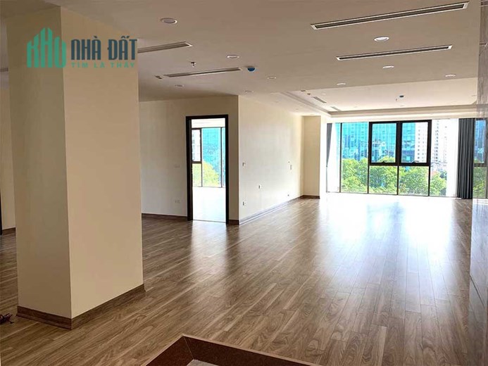 Bán Tòa Văn Phòng 9 Tầng Mặt Phố Vương Thừa Vũ,Vị Trí Đắc Địa. DT 189m2, Mt 12m. Giá 105 TỶ