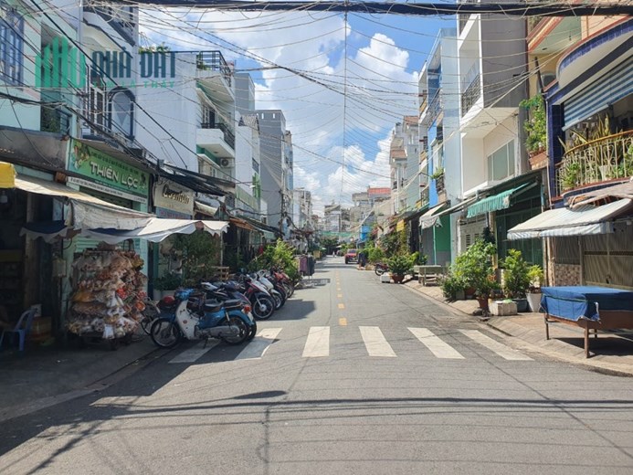Mặt tiền Đỗ Thị Tâm (ngay sau chợ Tân Hương) 4.3x14.6m, 2.5 tấm