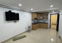siêu hiếm! bán nhà mặt phố Thuỵ Khuê, Tây Hồ - 41m - 5 tầng- 14 tỷ rưỡi chốt có giá tốt.