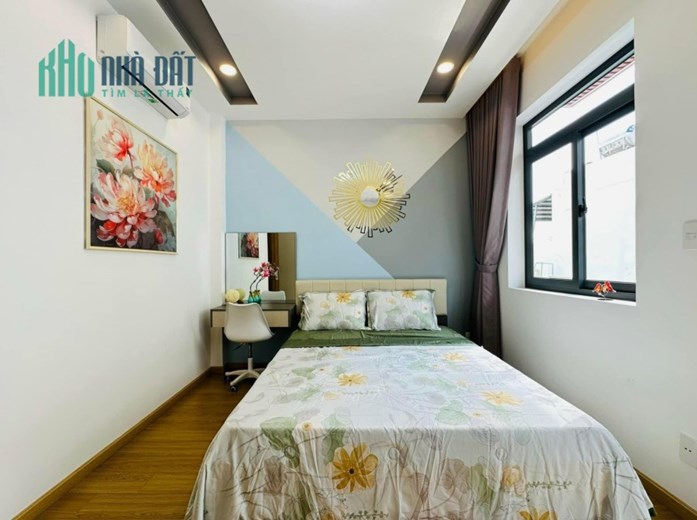 Bán Gấp Nhà 5 Tầng Bình Thọ, Thủ Đức - Hầm Để 2 Ô Tô, Nội Thất Cao Cấp