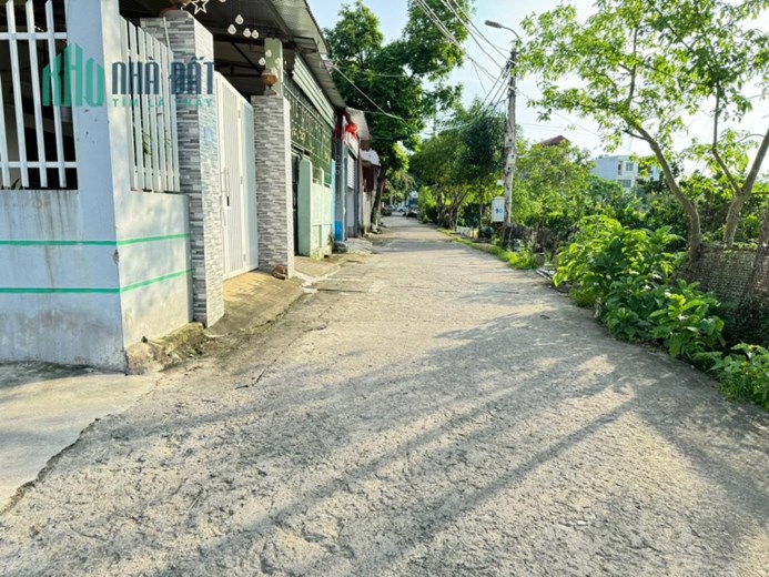 Bán đất tổ 11, Quang Minh, Mê Linh, HN. Cách 1,2km tới KCN. Dt 42m, giá 1,65 tỷ.