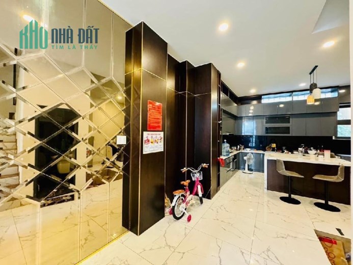 Cần Bán Gấp Nhà 5 Tầng Bình Thọ, Thủ Đức - Hầm Để Xe, Sổ Đỏ Chính Chủ