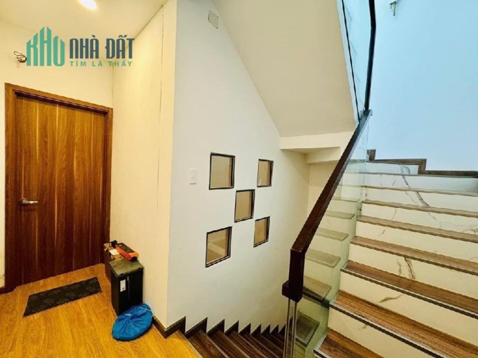 Bán Nhà 5 Tầng Trung Tâm Bình Thọ, Thủ Đức - Hầm Để 2 Ô Tô, Sổ Đỏ Chính Chủ