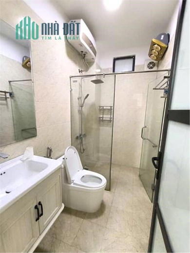 Bán nhà mặt ngõ Khương Trung, Thanh Xuân. DT 40m, 5 tầng, xe ba gác đỗ tận cửa. Giá Nhỉnh 8 tỷ nhỏ