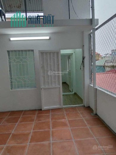Nhà Tân Ấp, 44m², 4 tầng, mặt tiền 3.6m, 6.79 tỷ.