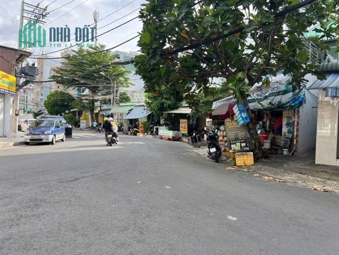 Mặt tiền Tây Sơn DT 4x22m, đường mặt tiền 12m.  Ngay chợ Tân Hương!
