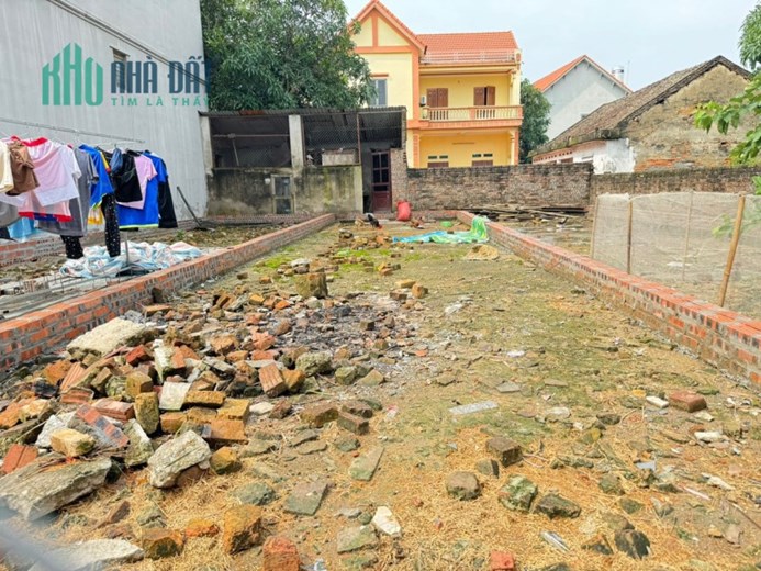 Bán đất Chi Đông, Mê Linh, HN. Full thổ cư, oto đỗ đất, DT 77m, giá 2,27 tỷ.