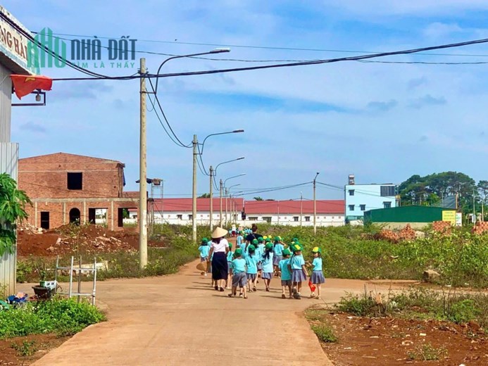 CẦN BÁN GẤP 3 LÔ LIỀN KỀ 2 MẶT TIỀN - CẠNH CÔNG VIÊN 1,1HA