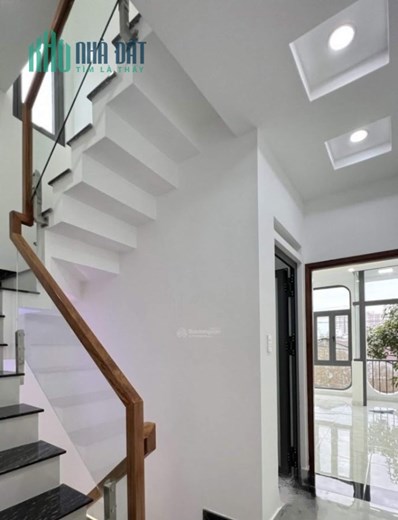 Bán nhà HXH Phạm Thế Hiển Q.8 - 60m2 - 4 tầng - Giá 6.5 Tỷ