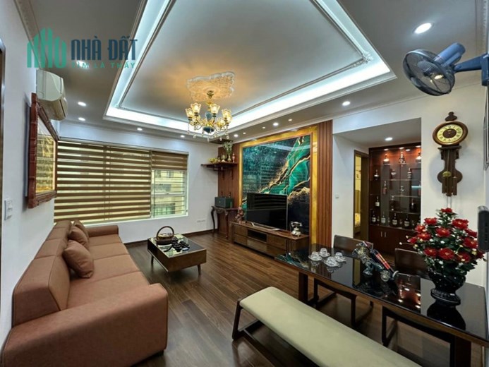 Bán 17T, 18T, 24T, 34T, khu đô thị Trung Hoà Nhân Chính 3pn, giá tốt. LH 0975118822