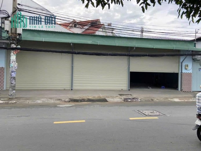 Cho thuê MTKD 330m² (Ngang 18m) Thoại Ngọc Hầu. Vị trí cực kỳ đắc địa.
