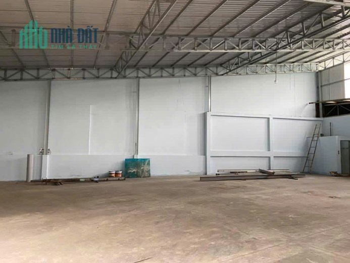 Cho thuê MTKD 330m² (Ngang 18m) Thoại Ngọc Hầu. Vị trí cực kỳ đắc địa.