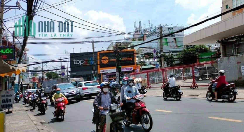 Cho thuê MTKD 330m² (Ngang 18m) Thoại Ngọc Hầu. Vị trí cực kỳ đắc địa.