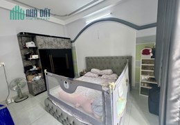 Bán Nhà 3 Tầng TTH - Hẻm ÔTô  Đậu - Gần Siêu Thị MeGa Q12 - Nhỉnh Nhẹ 4 tỷ