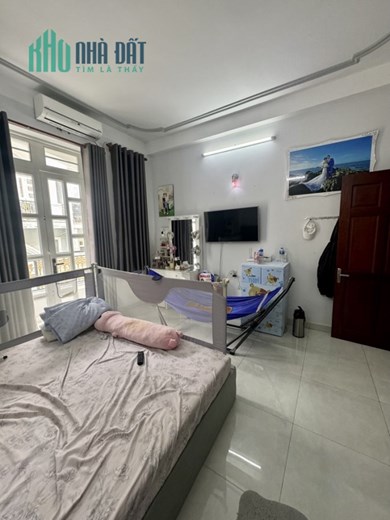Bán Nhà 3 Tầng TTH - Hẻm ÔTô  Đậu - Gần Siêu Thị MeGa Q12 - Nhỉnh Nhẹ 4 tỷ