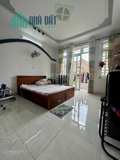 Bán Nhà 3 Tầng TTH - Hẻm ÔTô  Đậu - Gần Siêu Thị MeGa Q12 - Nhỉnh Nhẹ 4 tỷ