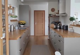 Bán chung cư Nguyễn Thị Định, 100m2, 3pn, 5.65 tỷ. 0975118822.