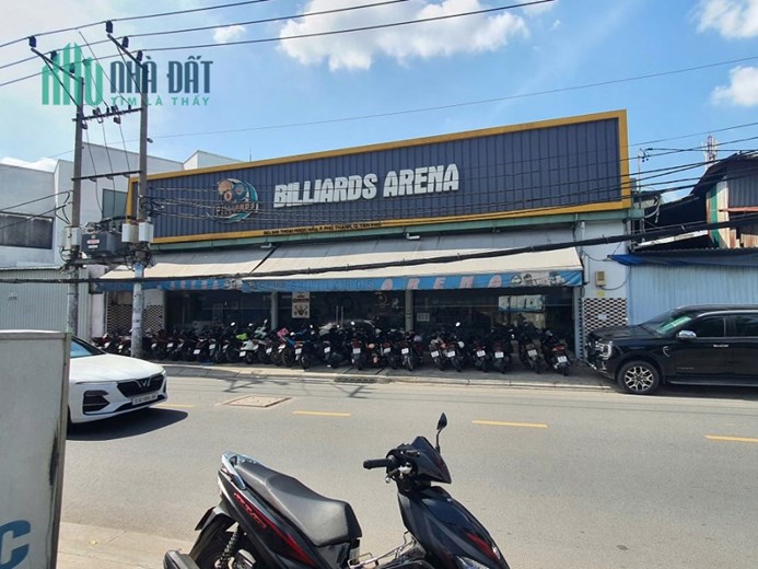 Cho thuê nhà MTKD Thoại Ngọc Hầu ngang 18m, DT 330m2.  Vị trí đắc địa ngay Bốn Xã.