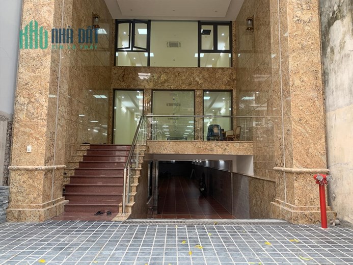 Bán Tòa Văn Phòng 9 Tầng Mặt Phố Đại La, Hai Bà Trưng. DT 265m2, Vị Trí Đắc Địa, Giá 120 TỶ