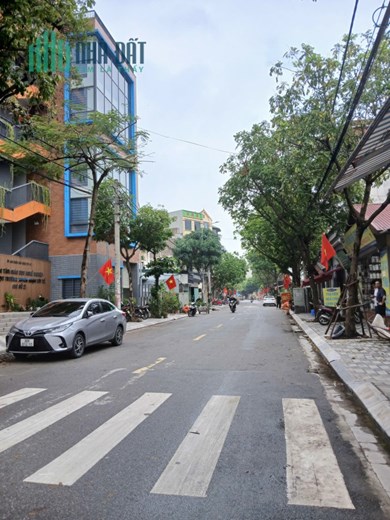 Bán đất mặt phố Phú Xá,Tây Hồ 200m2,mặt 11 m,2 mặt đường giá 2,15 triệu/m