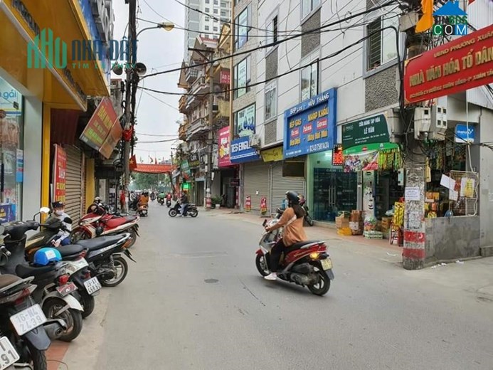 Bán Đất gần Cổng Chào Xuân Đỉnh, DT 90m2, giá hơn 8 tỉ