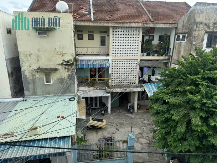 Bán Chung cư,sát chợ Hòa Cường 39m2,giá:1,1 tỷ