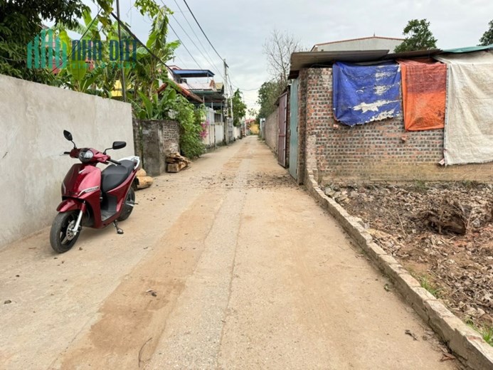 Bán 126m đất Chu Phan, Mê Linh, Hà Nội, đường thông, oto tránh, mt kinh doanh. Giá 2,016 tỷ.