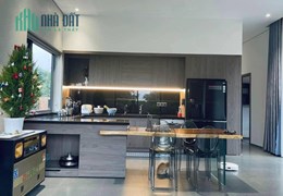Chung cư đẹp! Bán Stellar Garden, 35 Lê văn Thiêm: 150m2, 4pn, full nội thất. 9 tỷ.