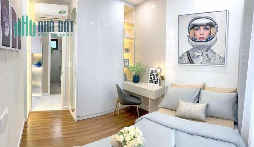 Bán gấp chung cư D11, 90 Trần Thái Tông. 100m2,3pn,căn góc,giá 6,8 tỉ (thương lượng). Lh: 0834487666