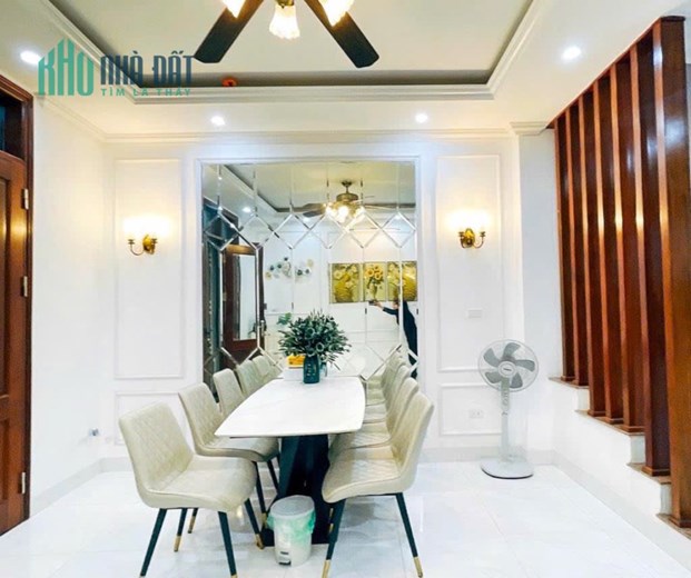 Bán nhà ngõ 205 Xuân Đỉnh, ôtô tránh, DT ~55m2, giá 9,6 tỉ