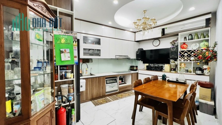 Bán nhà phố Đội Cấn 41m2 x 4 tầng