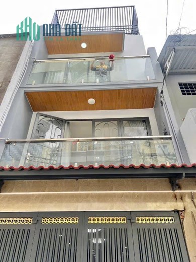 Gấp bán, DT: 51m2, 5.x tỷ, ô tô đậu cửa, 3 tầng BTCT, nhà đẹp, tặng nội thất, xách vali vào ở ngay
