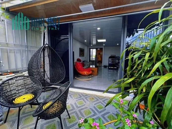 Bán nhà Mặt đường Xuân Đỉnh, kinh doanh tốt, 92m2, giá 18 tỷ