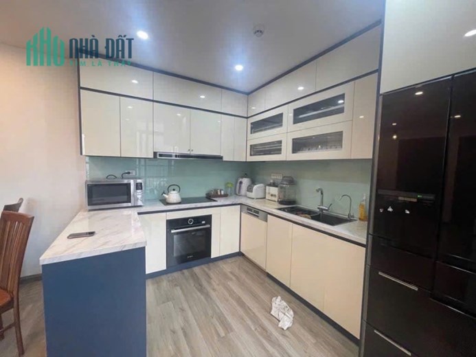 Bán nhà Mặt đường Xuân Đỉnh, kinh doanh tốt, 92m2, giá 18 tỷ