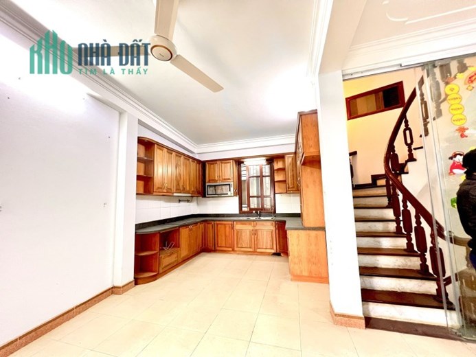GẦN PHỐ, Ô TÔ SÁT CỬA – 5 tầng Phan Chu Trinh 60m MT4m chỉ 14.6 tỷ - SÂN RỘNG, NHÀ ĐẸP LONG LANH