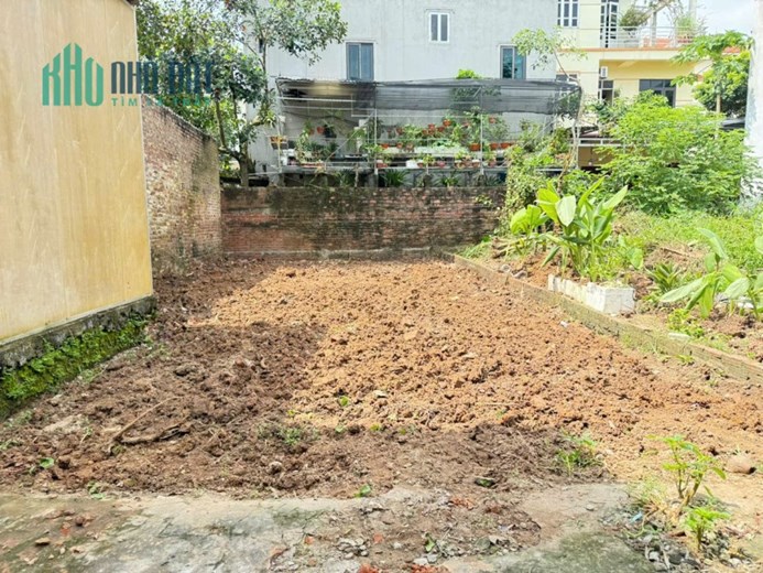 Bán 75m đất Chi Đông, Mê Linh, Hà Nội. Cách 50m ra tới nhà văn hoá tổ 5. Giá 2,27 tỷ.