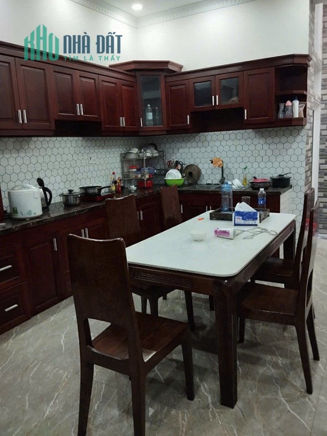 Bán nhà mới hẻm ô tô Dương Đức Hiền DT 4x16m, 4 tấm, sát mắt tiền