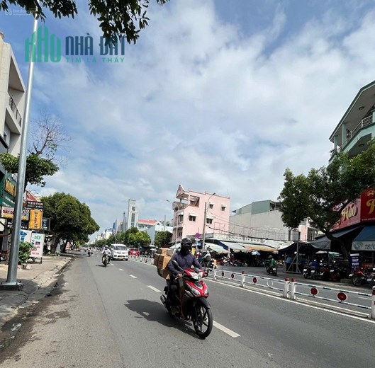Bán nhà MTKD Nguyễn Sơn DT 9x34m, vuông vức. Giá tốt!!!