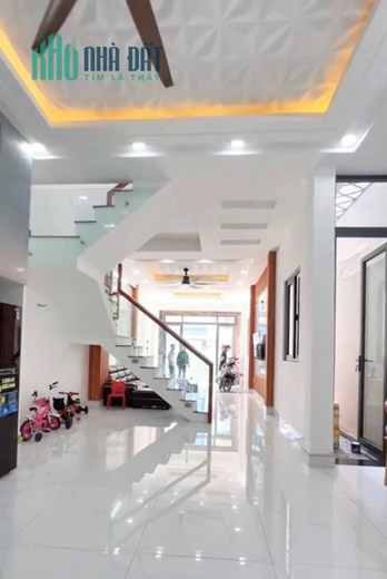 KÈO THƠM CHO ĐẦU TƯ, NHÀ 3T HXH Đ.LÃ XUÂN OAI, Q9: DT 96M2, 5PN, 5 TỶ