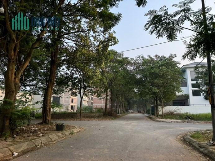 Bán đất tặng nhà KDT Hà Phong, Mê Linh, HN. Sổ đỏ sang tên ngay. DT 300m, giá 17 tỷ.