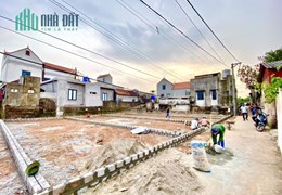 5 lô F0 chủ nguồn, Đất thổ cư xã Tự Nhiên, Thường Tín. Giá 28 triệu/m, 92m. Mặt tiền 5m, xe 7 chỗ
