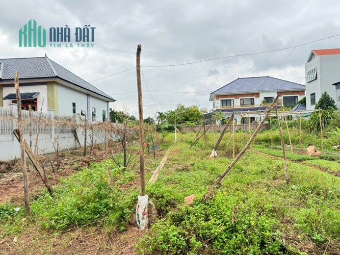 Bán đất Thạch Đà, Mê Linh, HN. Full thổ cư, oto đỗ đất. Diện tích 81m, giá 1,5 tỷ.