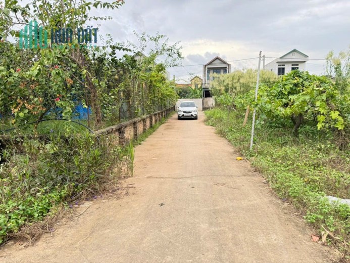 Bán đất Thạch Đà, Mê Linh, HN. Full thổ cư, oto đỗ đất. Diện tích 81m, giá 1,5 tỷ.
