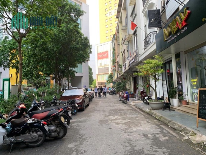 Bán liền kề dưới chân chung cư C14 Tố Hữu 76,6m2 kinh doanh tốt