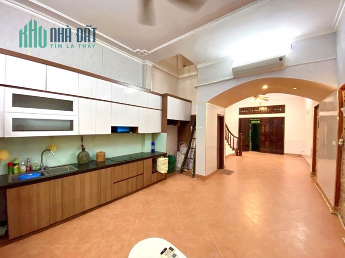 Bán nhà Đặng Thùy Trâm, Hoàng Quốc Việt, 65m2, MT: 4,5m, giá 19,5 tỷ
