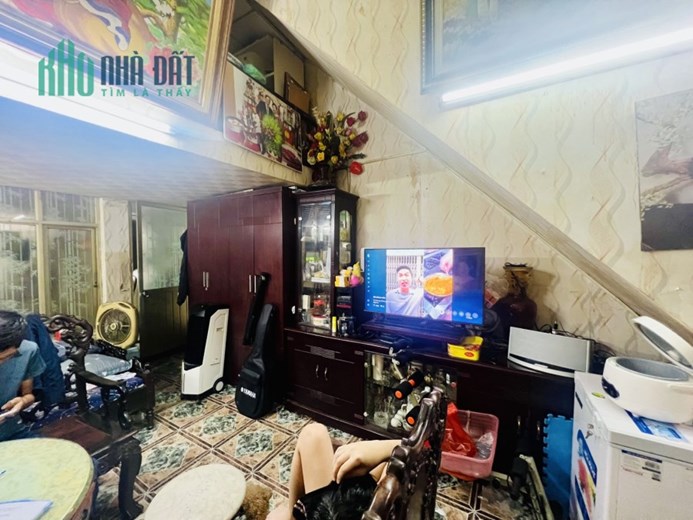 Nhà tầng 1 MẶT NGÕ Ô TÔ, GẦN PHỐ - Tạ Hiện 60m MT4m chỉ 5.8 tỷ - KINH DOANH ĐƯỢC