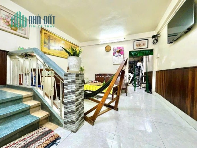 CHẤN ĐỘNG CHỈ 2X TỶ CÓ NHÀ MẶT PHỐ 3TẦNG ( 4 x 31 ) ĐƯỜNG HẬU GIANG P12 Q6