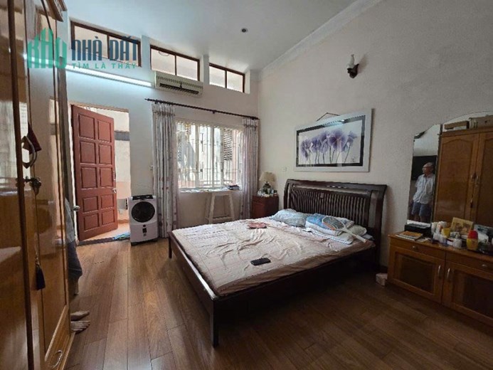 Nhà Hồng Hà 112m, Gần Tràng Tiền, Kinh doanh homestay đỉnh, 16.5 tỷ.