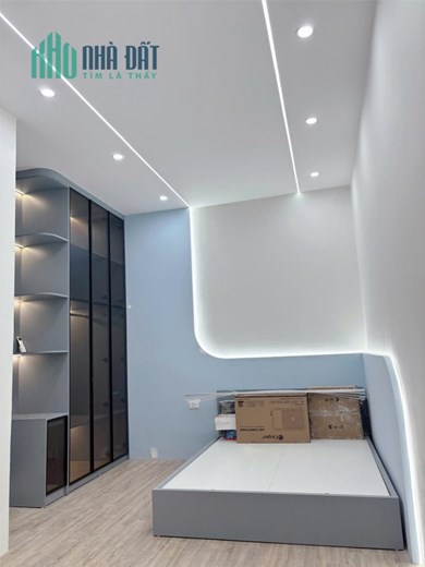 Bán nhà Ngã tư sở - Đống Đa, 35m2 giá nhỉnh 5X tỷ, Ngõ ô tô thông